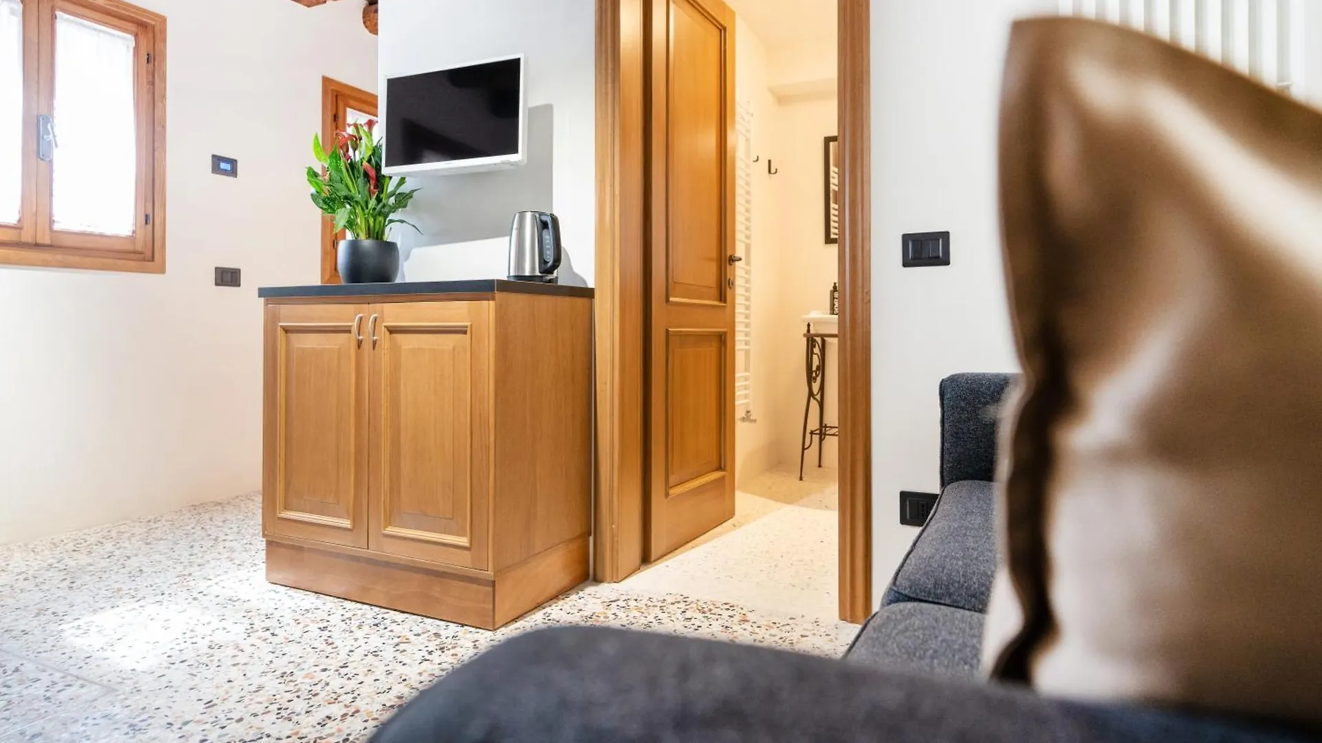 הוילה 5 Minuti Da Rialto, Intera Palazzina Veneziana 0*, ונציה