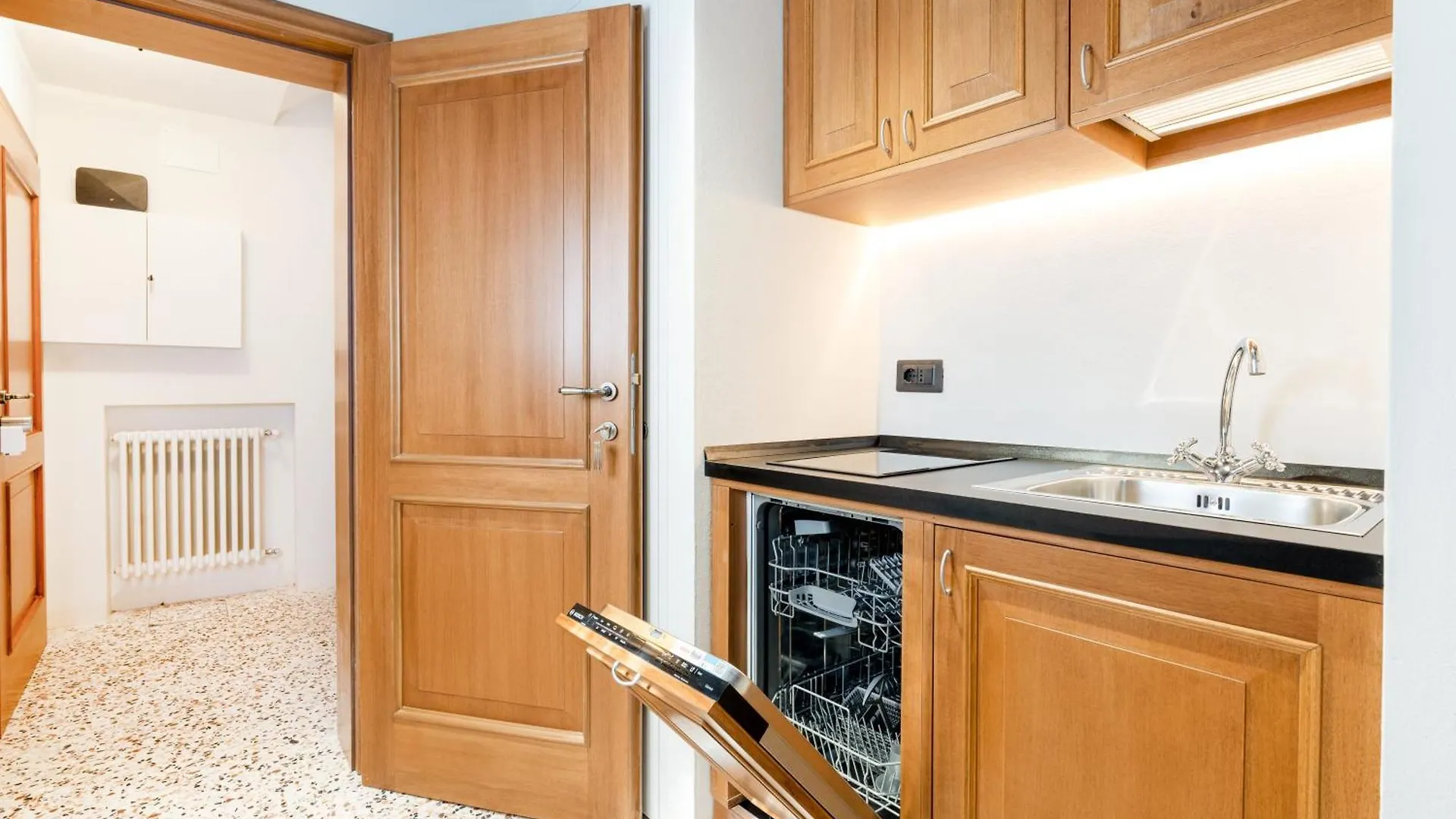 5 Minuti Da Rialto, Intera Palazzina Veneziana Villa